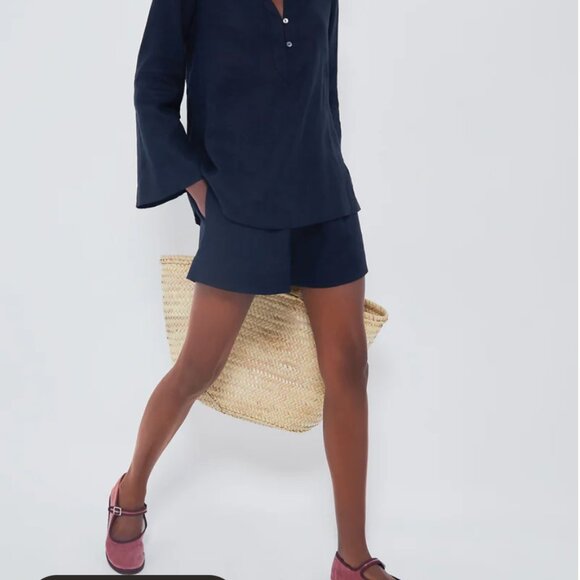 TUCKERNUCK X INDIA HICKS  Navy Linen Eleuthera Popover Tunic - Picture 4 of 6